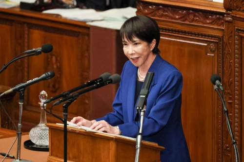 국회 연설중인 다카이치 사나에