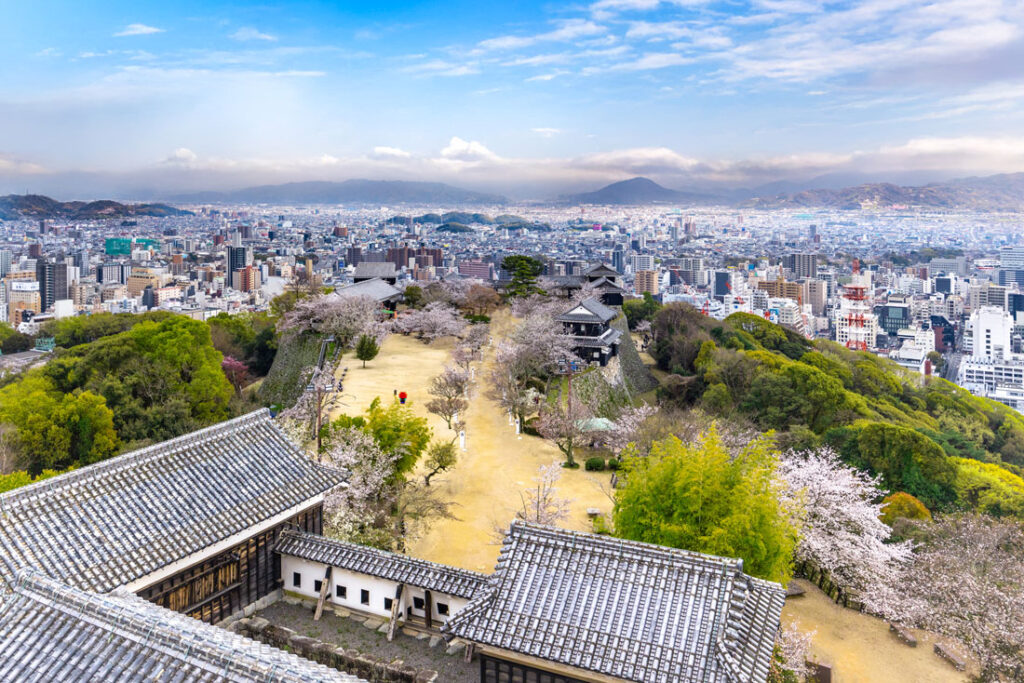에히메현 마츠야마성에서 바라본 풍경