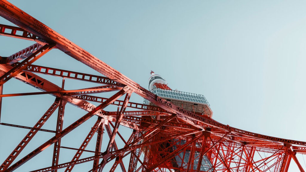 도쿄타워 올려다 본 모습