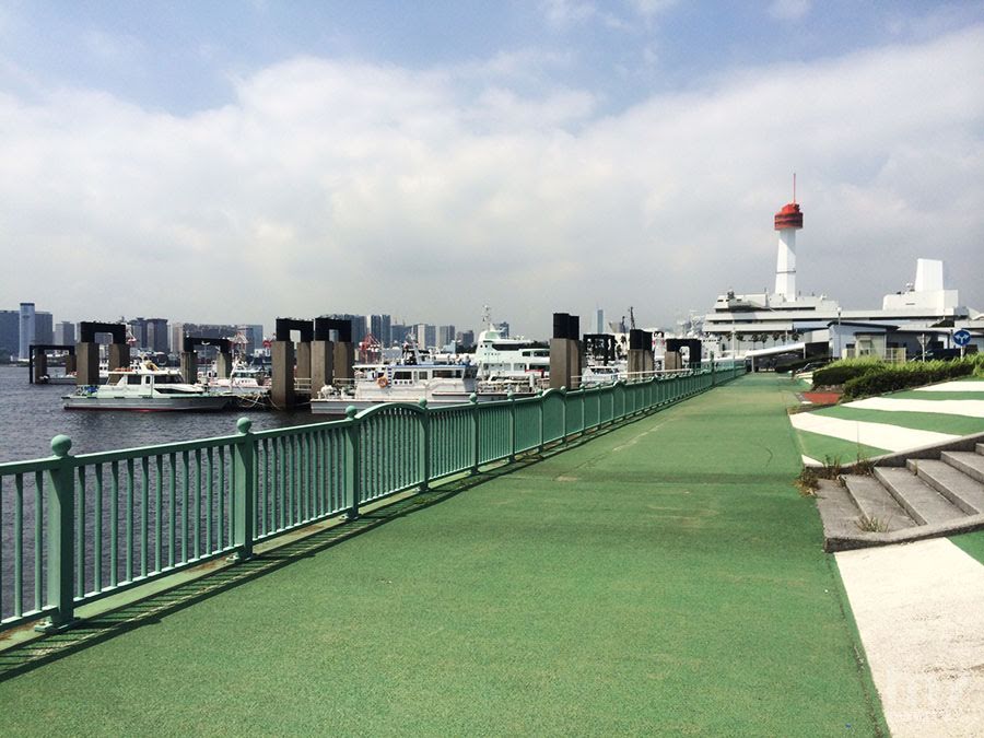 오다이바 해변공원 산책로