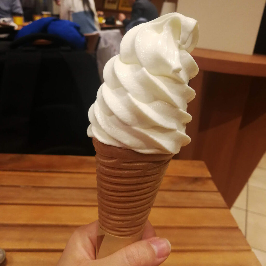 오타루에서 맛보는 소프트 아이스크림